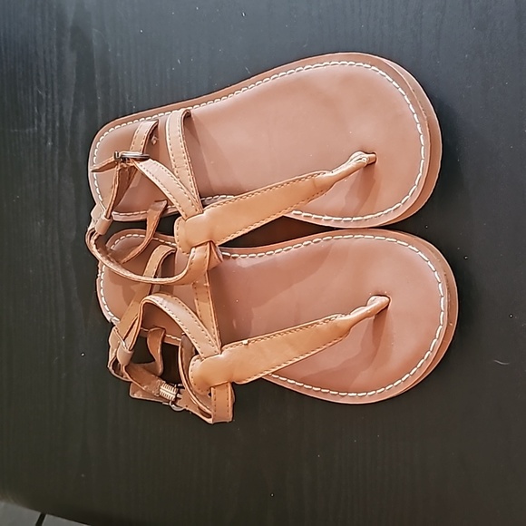 Sandals - Picture 2 of 3